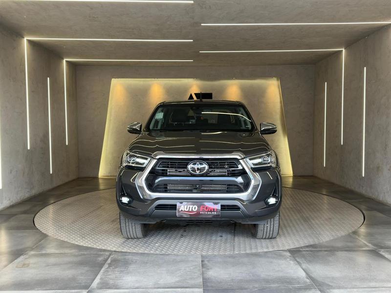Toyota Hilux Cd Srx 4X4 28 TDI 16V Diesel Automático - foto 2