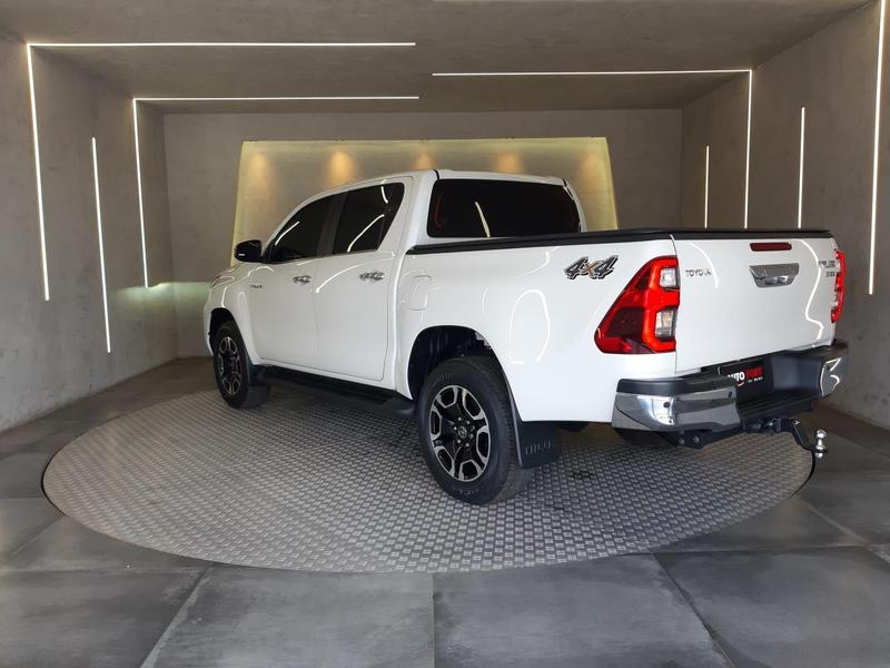 Toyota Hilux Cd Srx 4X4 28 TDI 16V Diesel Automático - foto 7