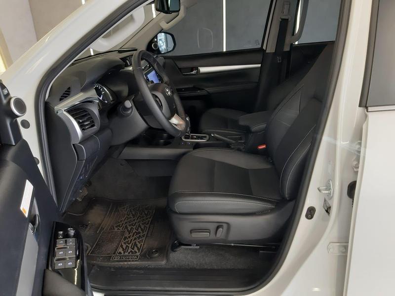 Toyota Hilux Cd Srx 4X4 28 TDI 16V Diesel Automático - foto 11