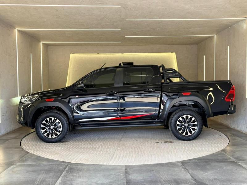 Toyota Hilux Cd Gr S 4X4 28 TDI Dies Automático - foto 6