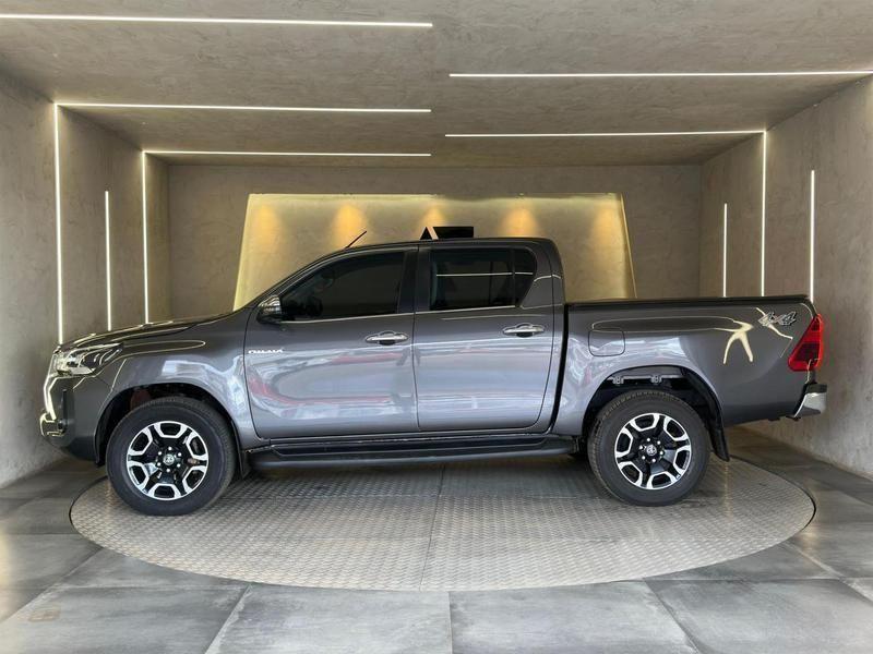 Toyota Hilux Cd Srx 4X4 28 TDI 16V Diesel Automático - foto 6