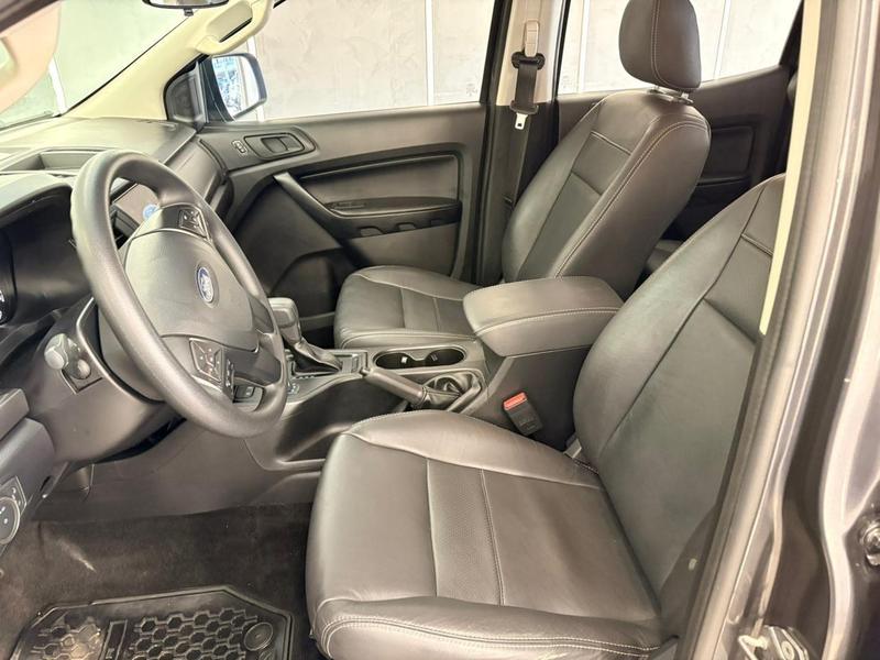 Ford Ranger Xls 22 4X4 Diesel Automático - foto 4