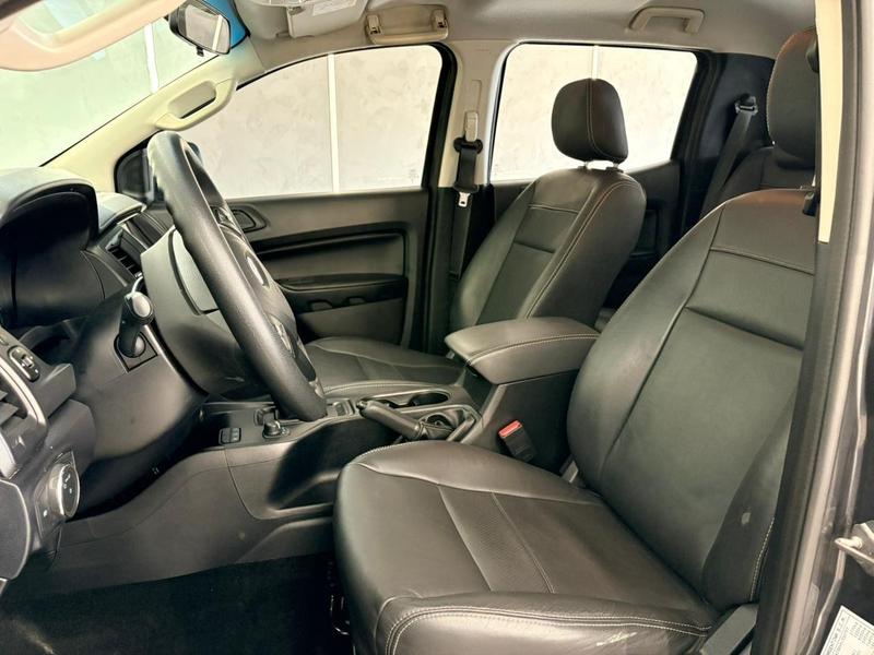 Ford Ranger Xls 22 4X4 Diesel Automático - foto 12