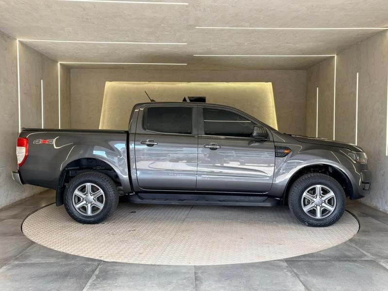 Ford Ranger Xls 22 4X4 Diesel Automático - foto 8