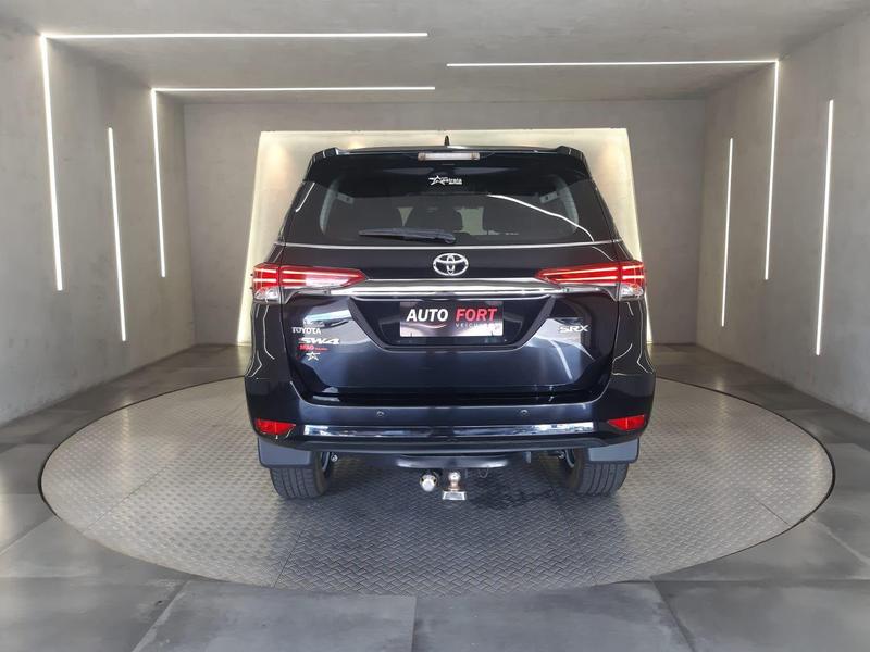 Toyota SW4 Srx 4X4 28 TDI 16V Dies Automático - foto 5