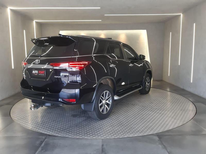 Toyota SW4 Srx 4X4 28 TDI 16V Dies Automático - foto 7