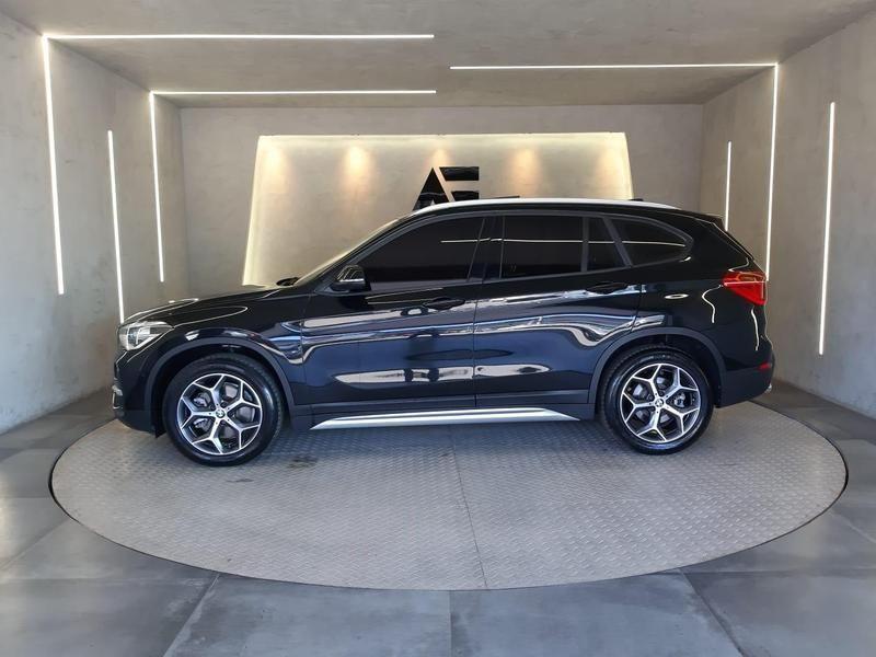 BMW X1 2.0 Sdrive 20i Active Flex Automático - foto 6
