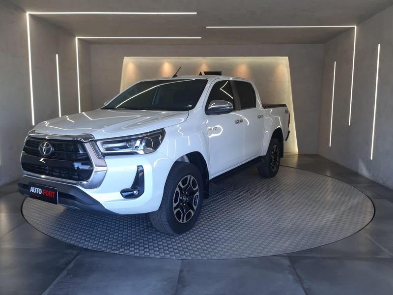 Toyota Hilux Cd Srx 4X4 28 TDI 16V Diesel Automático - foto 3