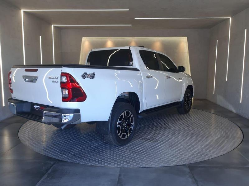 Toyota Hilux Cd Srx 4X4 28 TDI 16V Diesel Automático - foto 7