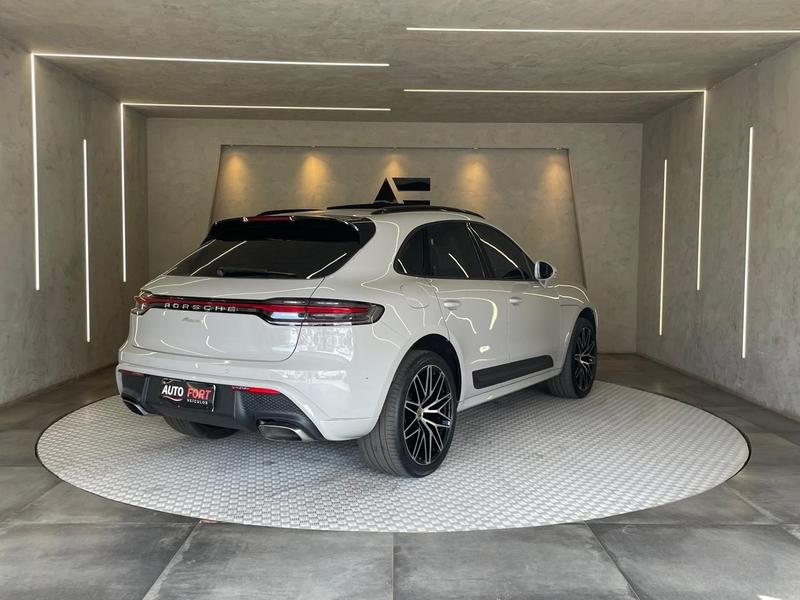 Porsche Macan 2.0 Turbo - foto 8