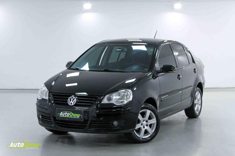 VOLKSWAGEN POLO SEDAN 1.6 8V COMFORTLINE 4P