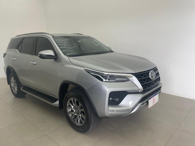 TOYOTA SW4 SRX