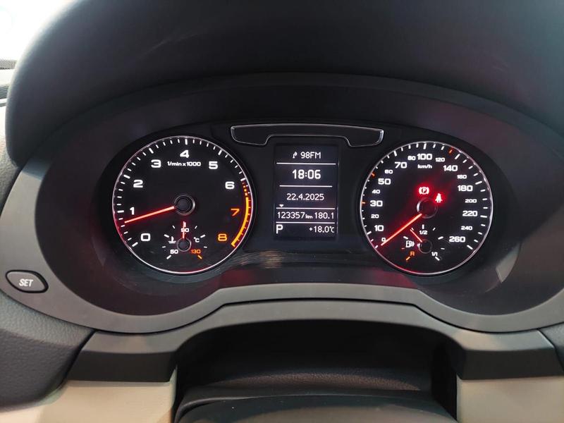 Audi Q3 1.4 TFSI - foto 4