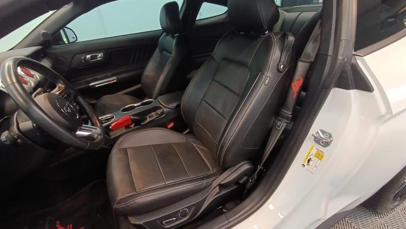 Ford Mustang GT - foto 14