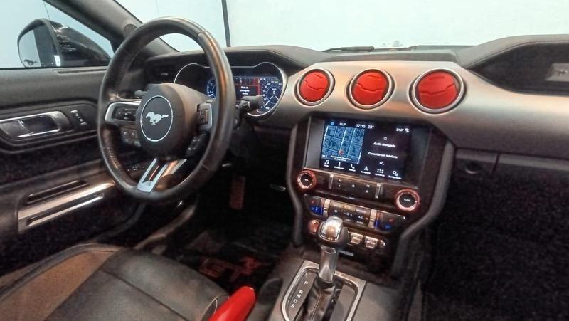 Ford Mustang GT - foto 16