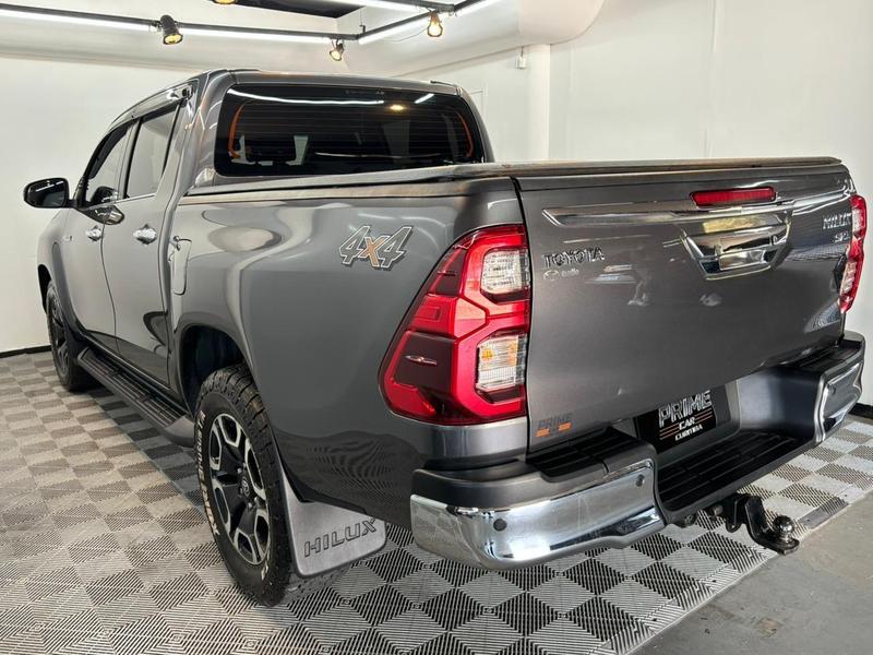 Toyota Hilux 28 Srx 4X4 28 TDI 16V Diesel Automático - foto 5