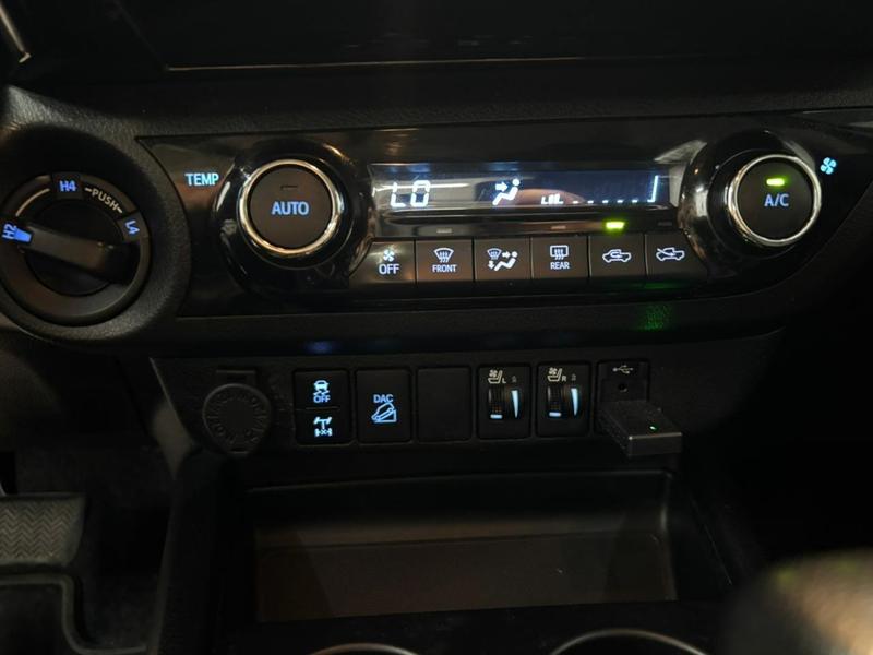Toyota Hilux 28 Srx 4X4 28 TDI 16V Diesel Automático - foto 14