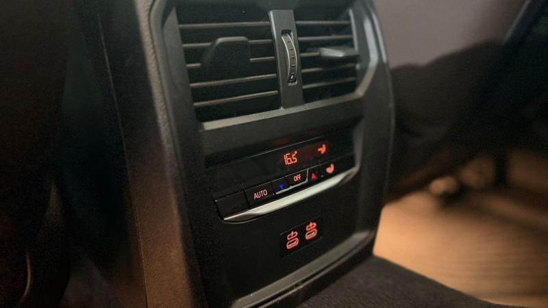 BMW 320i M Sport Flex - foto 17