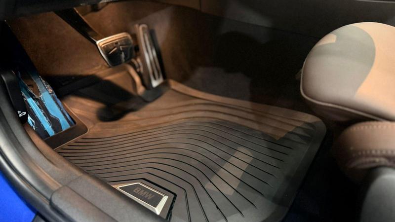 BMW 320i M Sport Flex - foto 18