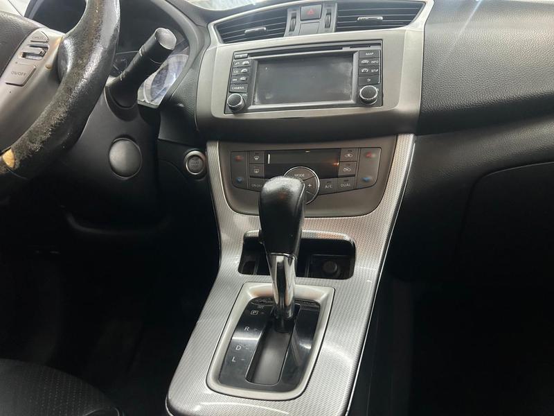 Nissan Sentra 20sl CVT - foto 14