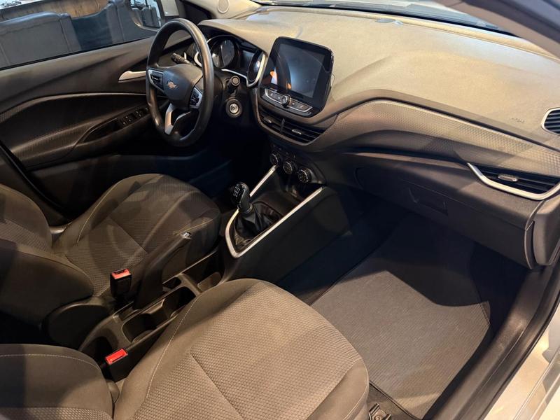 Chevrolet Onix 10tmt - foto 11