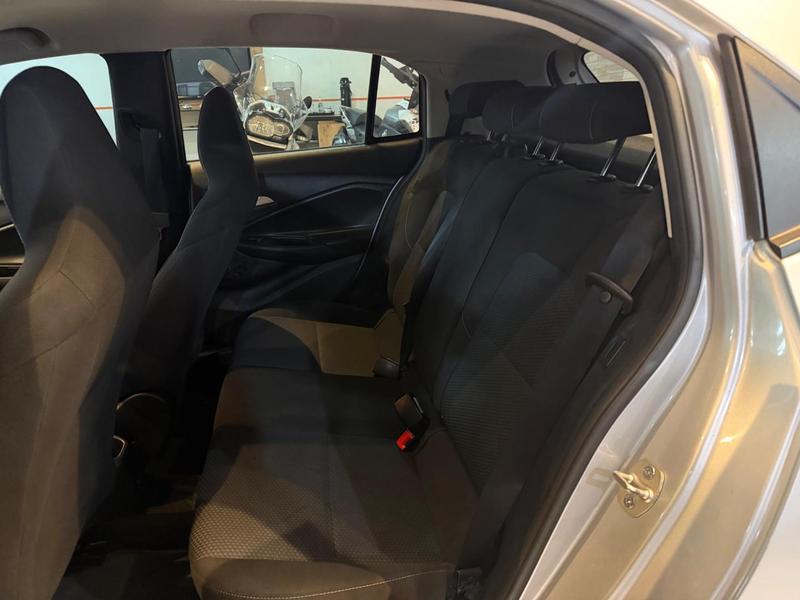 Chevrolet Onix 10tmt - foto 14
