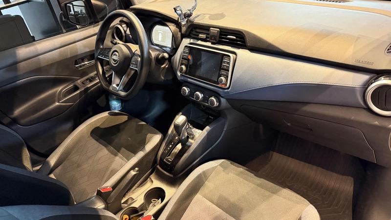 Nissan Versa Advnc CVT - foto 11