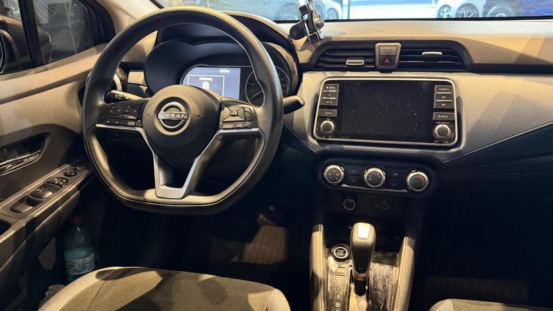 Nissan Versa Advnc CVT - foto 12