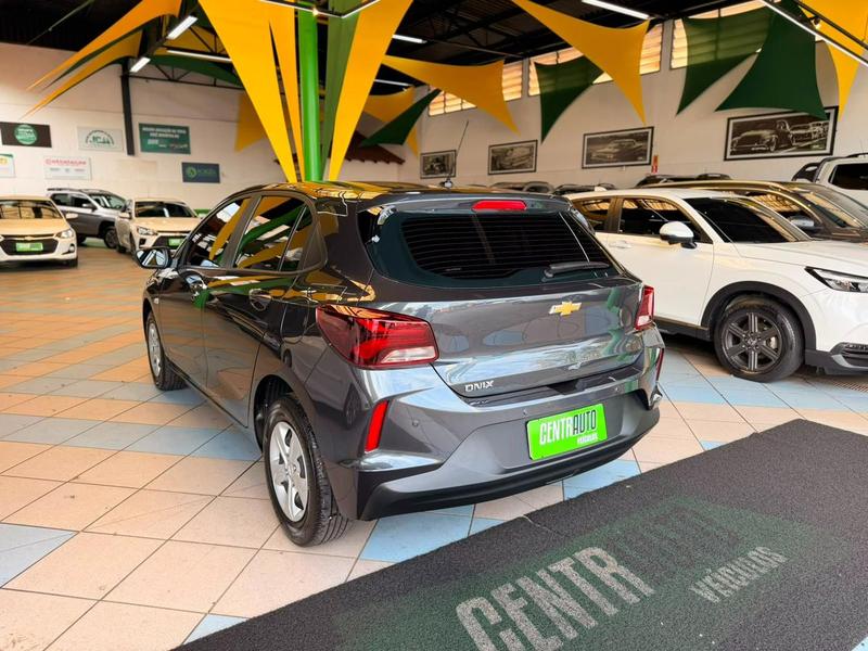 Chevrolet Onix 10mt Hb - foto 8