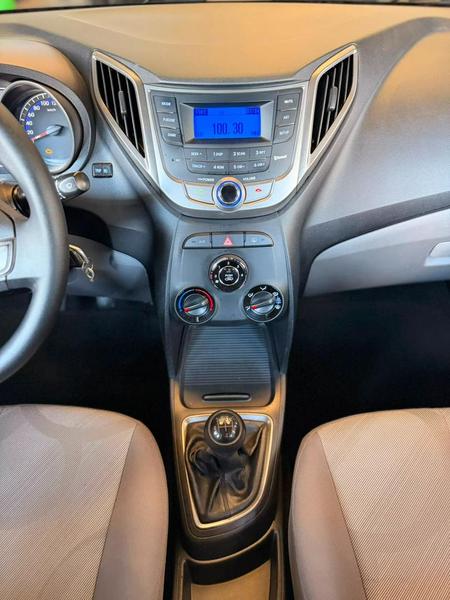 Hyundai HB20S 1.0 M Comfort - foto 11