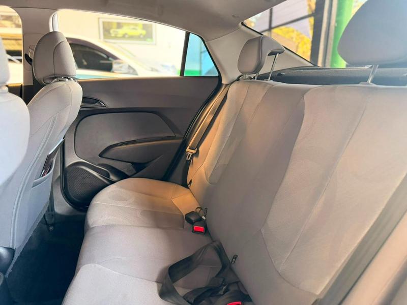 Hyundai HB20S 1.0 M Comfort - foto 12