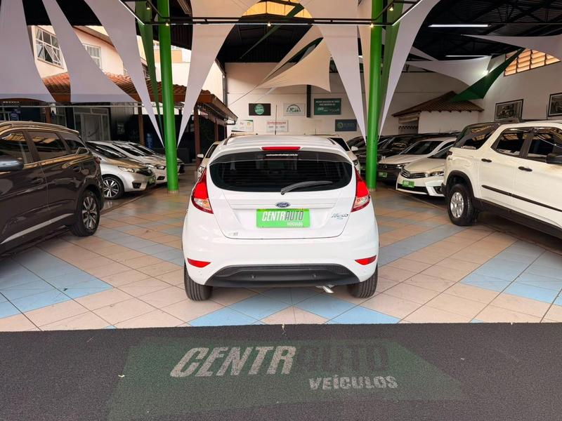 Ford Fiesta 16se - foto 7
