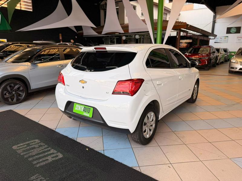 Chevrolet Onix 10mt LT - foto 6