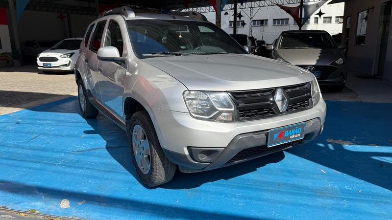 RENAULT DUSTER AUTHENTIQUE CVT