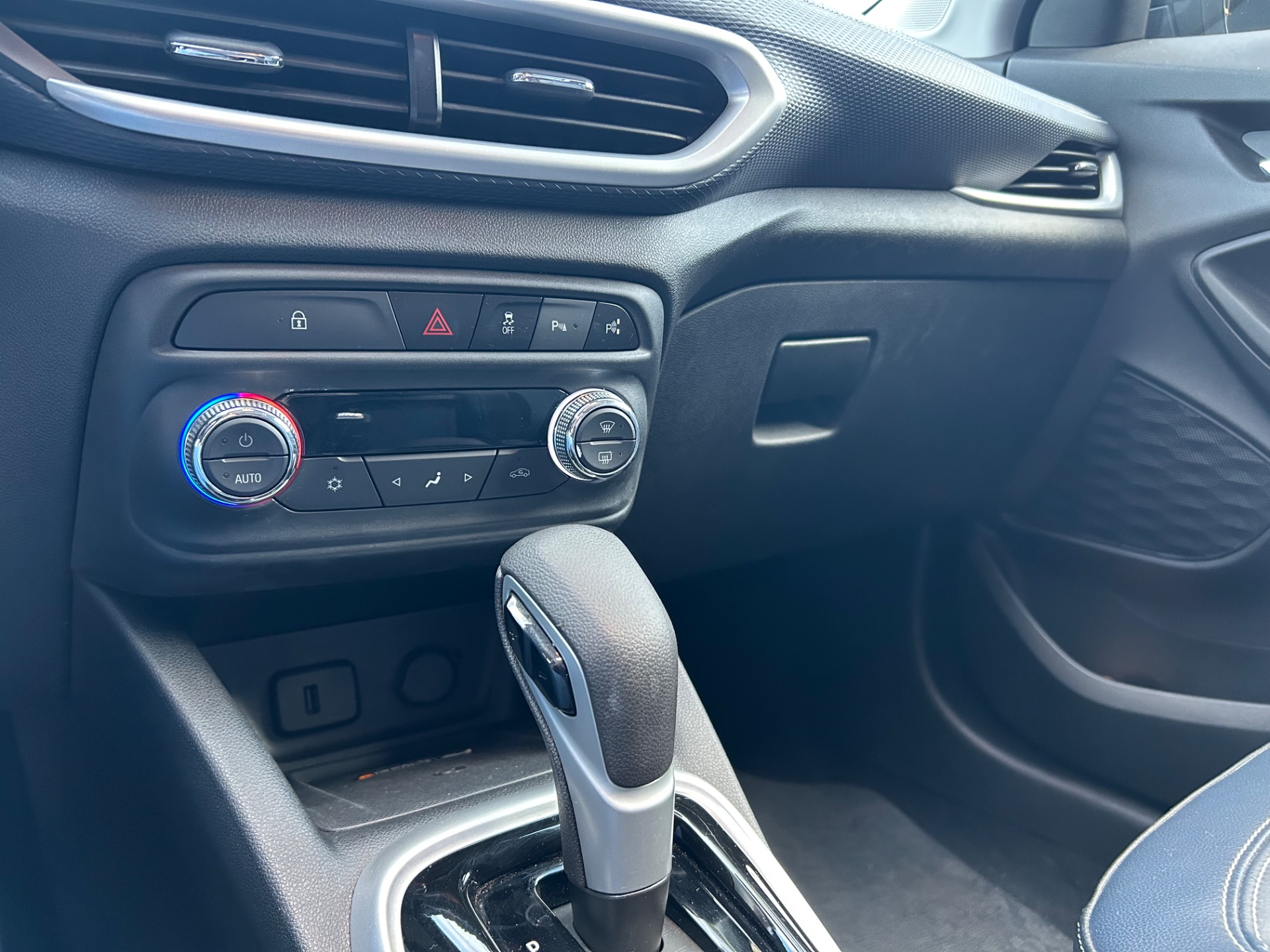 CHEVROLET TRACKER, tracker 12t a pr, 2024