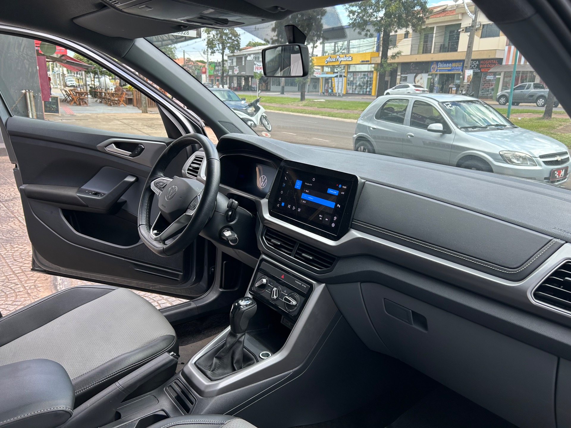 VOLKSWAGEN , t cross tsi, 2025