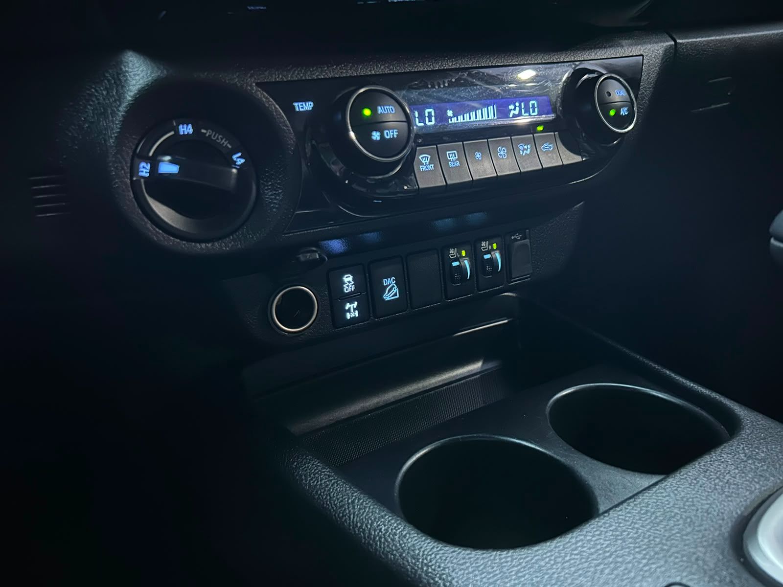 TOYOTA HILUX, hilux cdsrxa4fd, 2024