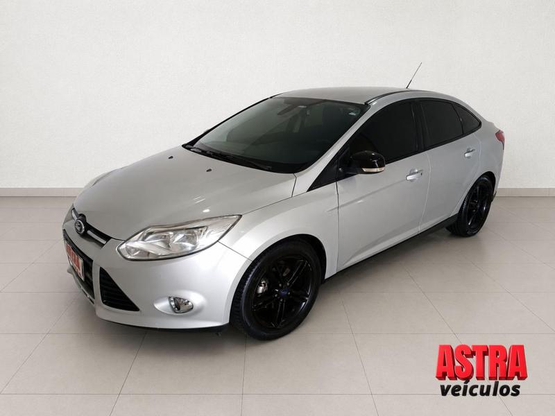 FORD FOCUS SE AT 2.0 S