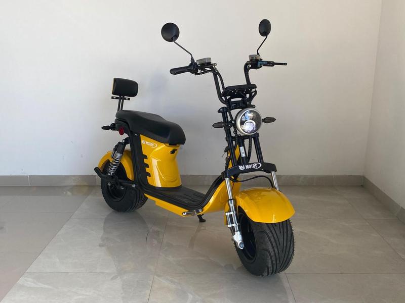 MOTO CHEFE X12