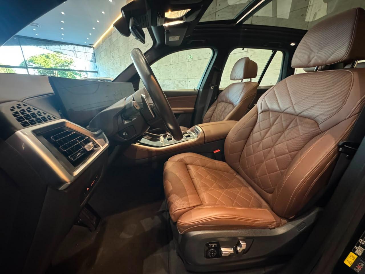 BMW X5 XDRIVE50E MSP 2024 - ÚNICO DONO - GARANTIA DE FÁBRICA - foto 11