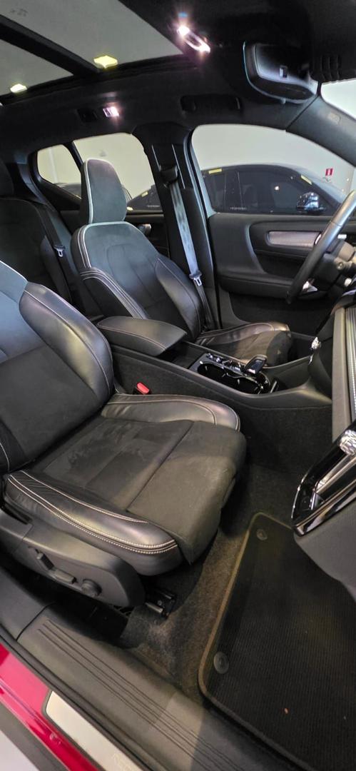 VOLVO XC40 T5H RDESIGN 2022 - foto 19