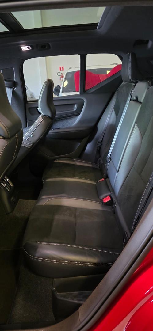 VOLVO XC40 T5H RDESIGN 2022 - foto 18