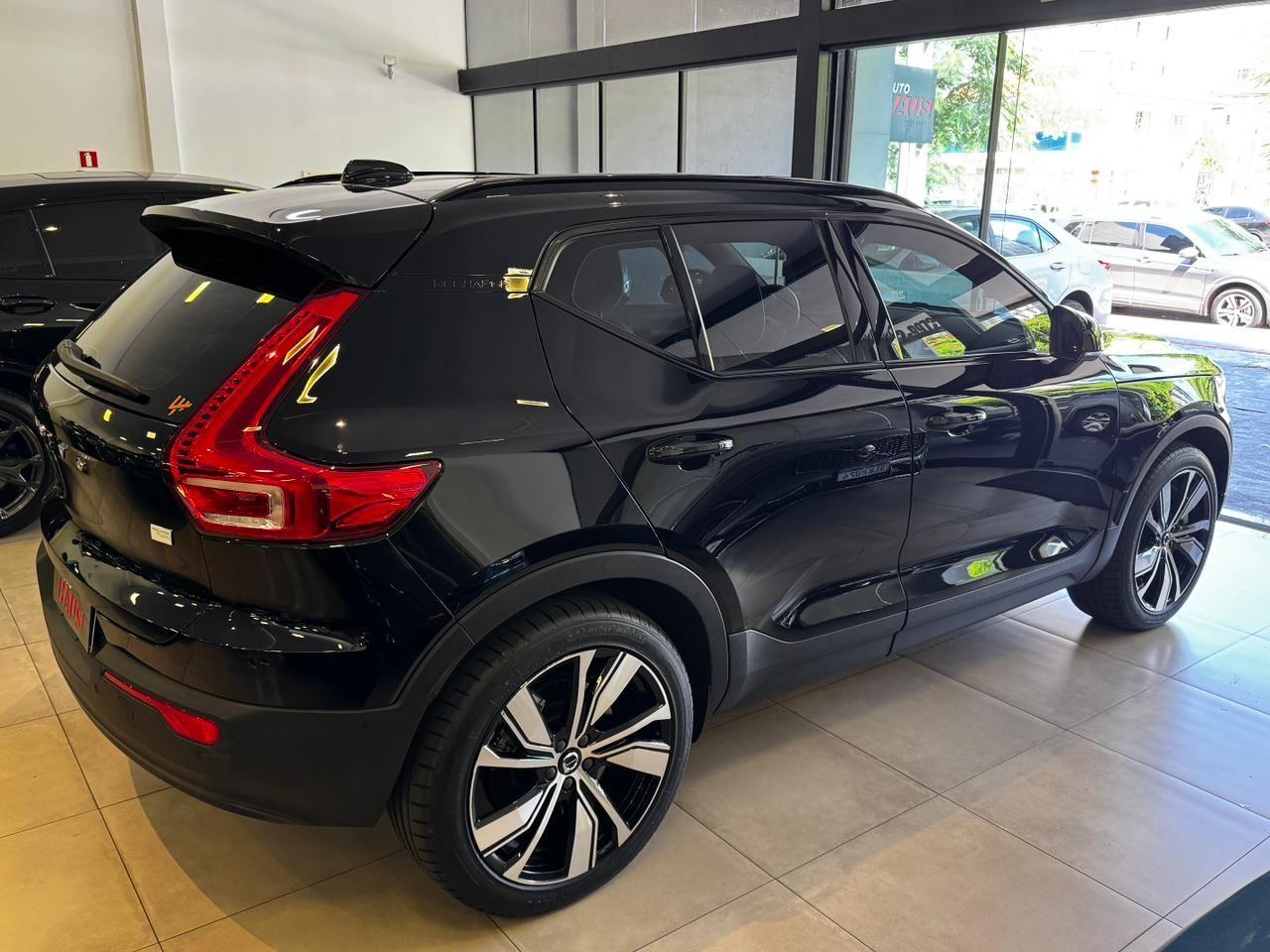 VOLVO XC40 RECHARGE PE 2022 - foto 3