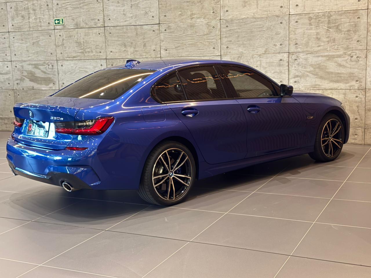 BMW 330E 2022 - foto 3