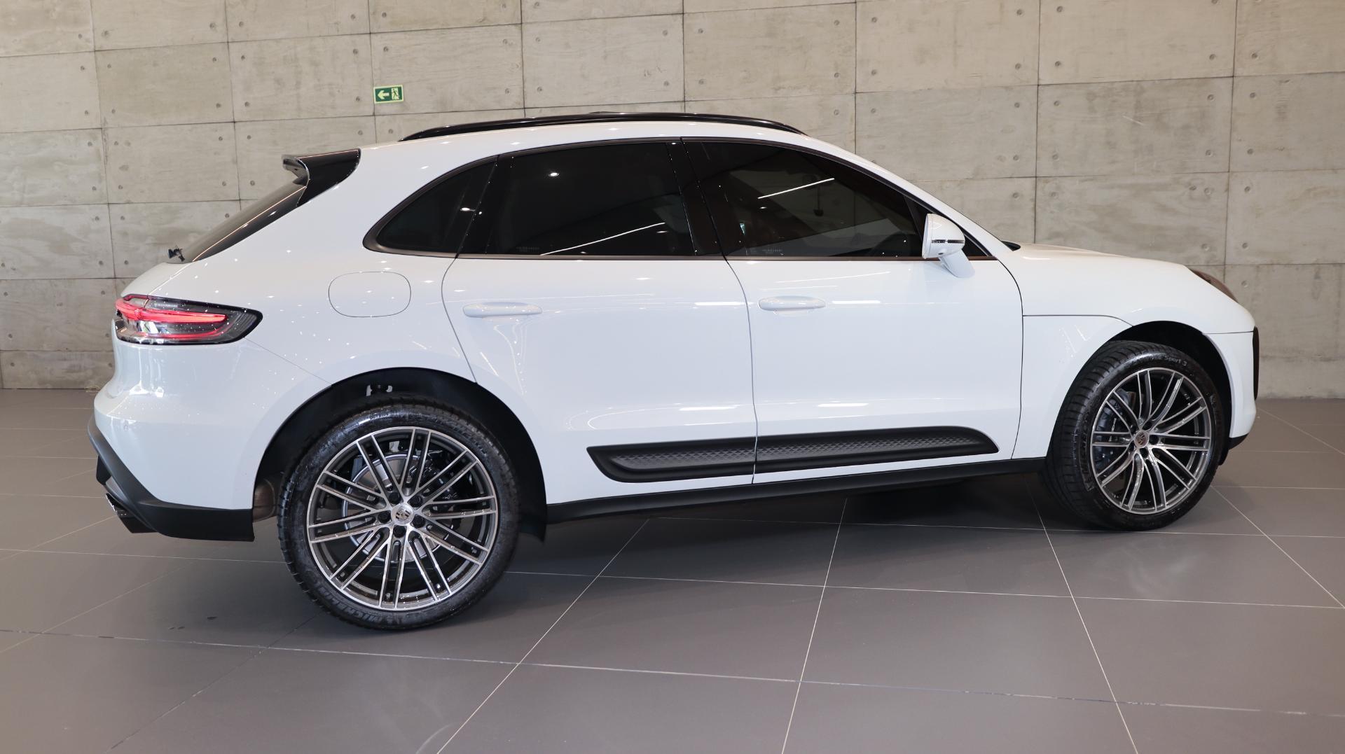 PORSCHE MACAN 2025 - foto 2
