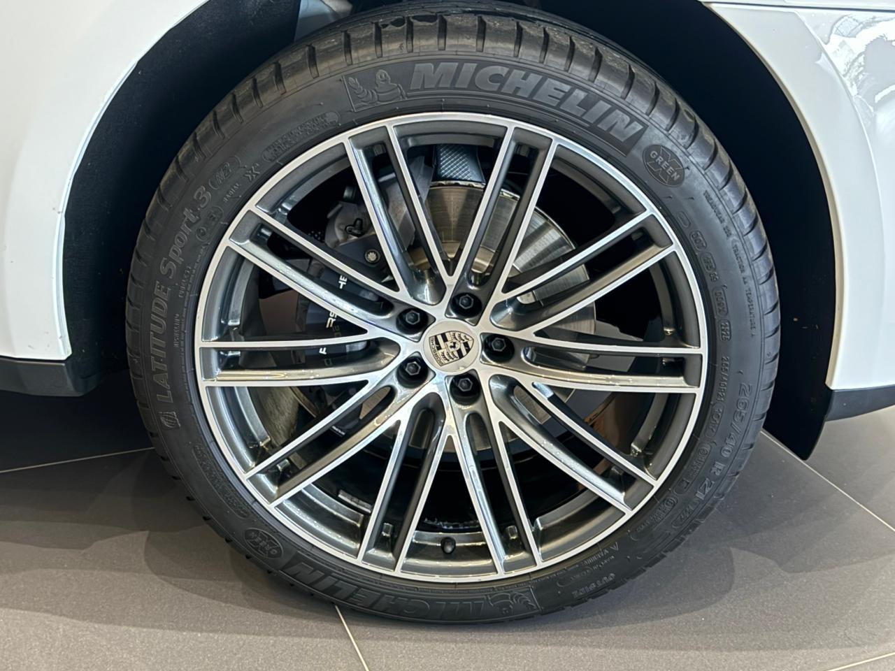 PORSCHE MACAN 2025 - foto 17