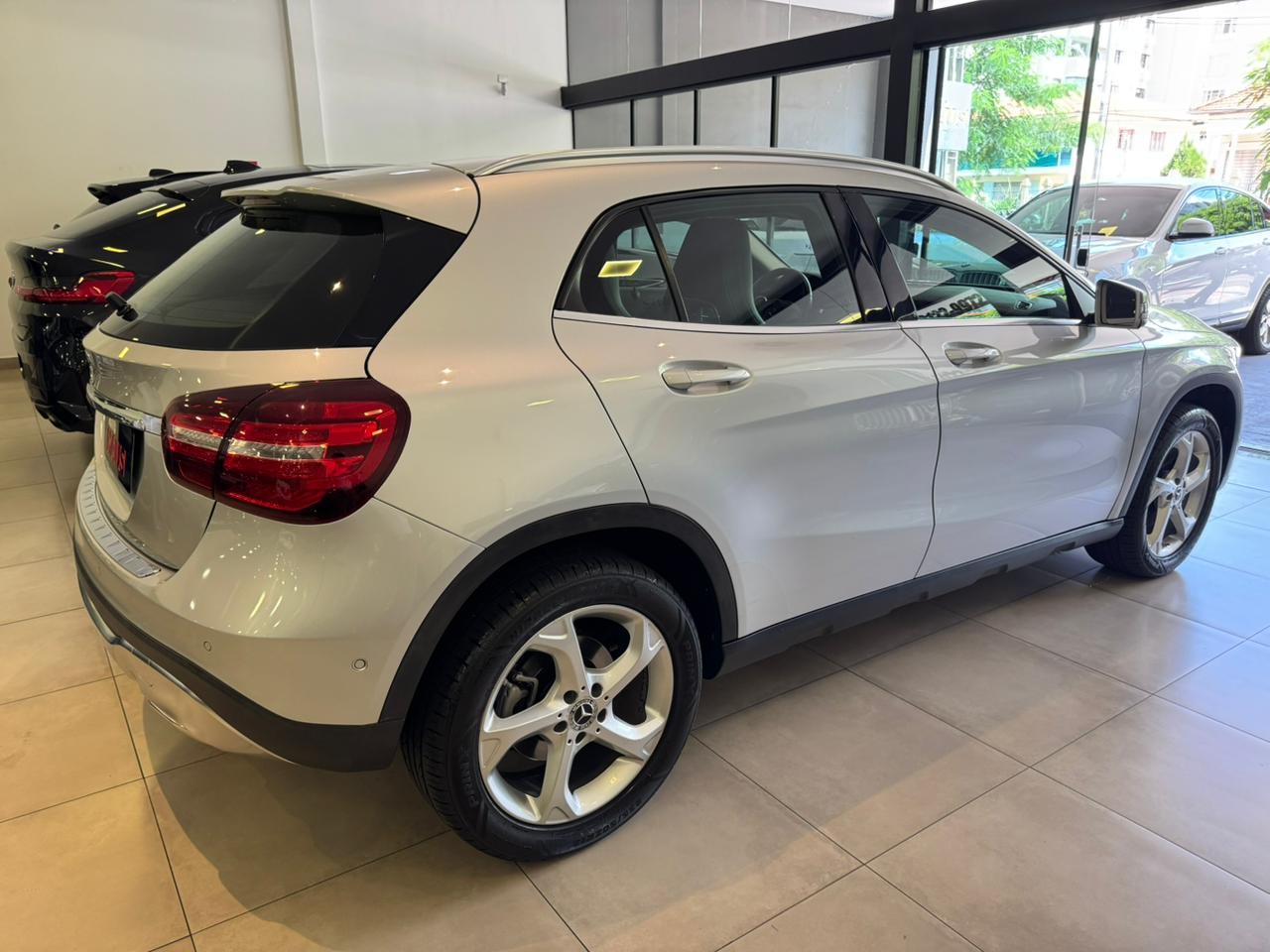 MERCEDES-BENZ GLA200FF 2019 - foto 4