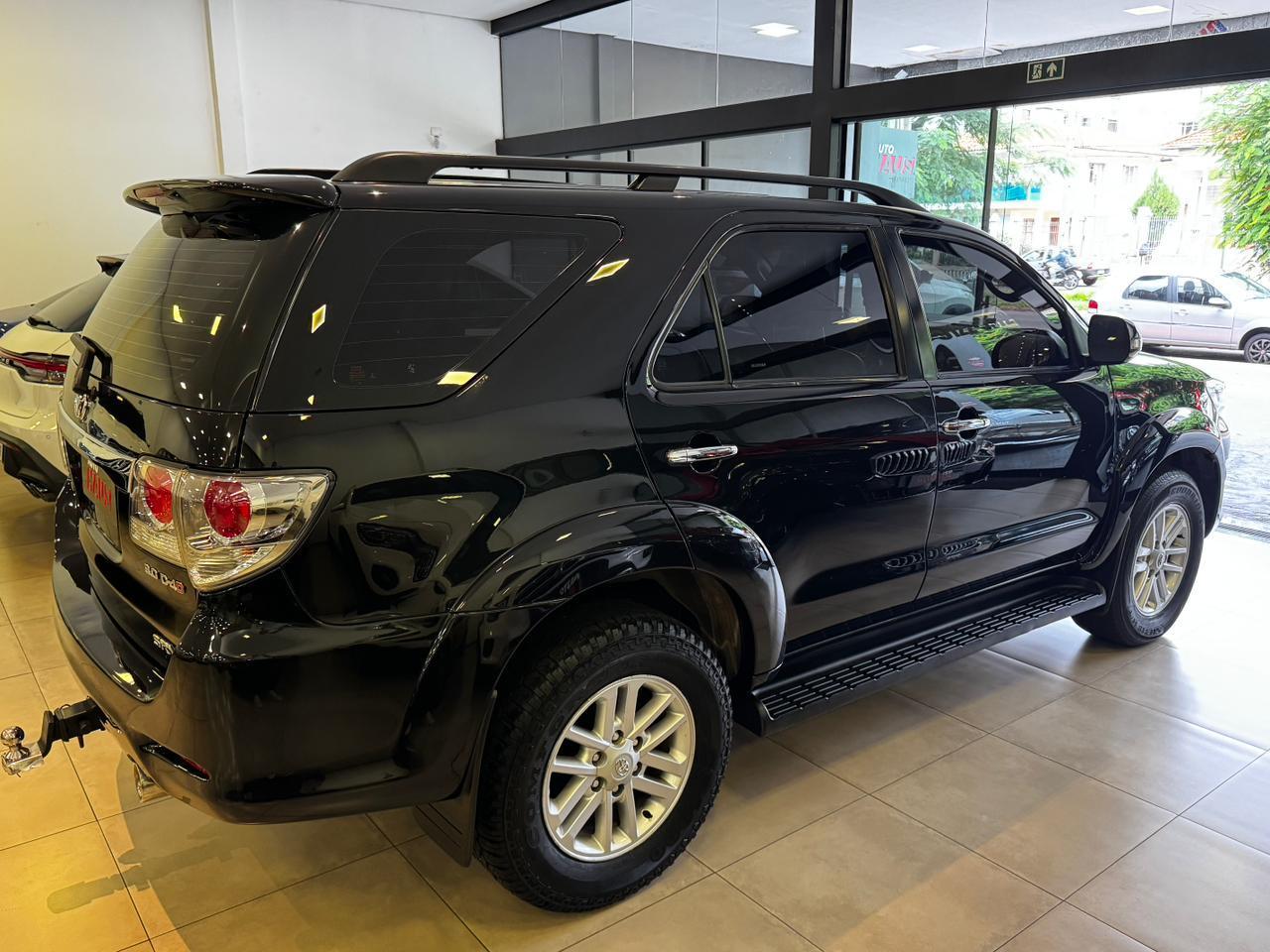 TOYOTA HILUXSW4 SRV4X4 2013 - foto 3