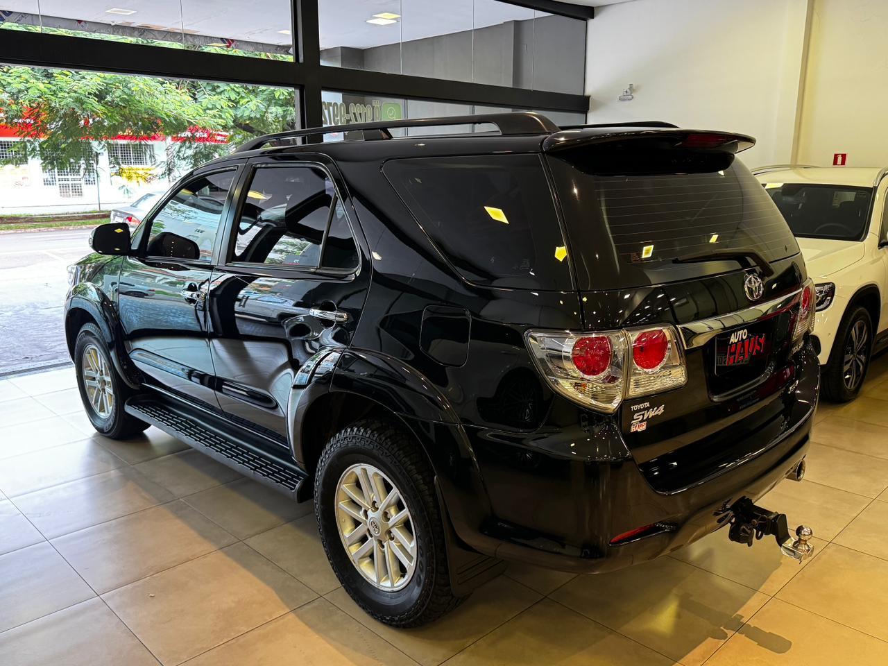 TOYOTA HILUXSW4 SRV4X4 2013 - foto 4