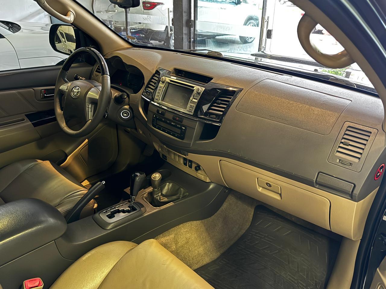 TOYOTA HILUXSW4 SRV4X4 2013 - foto 11